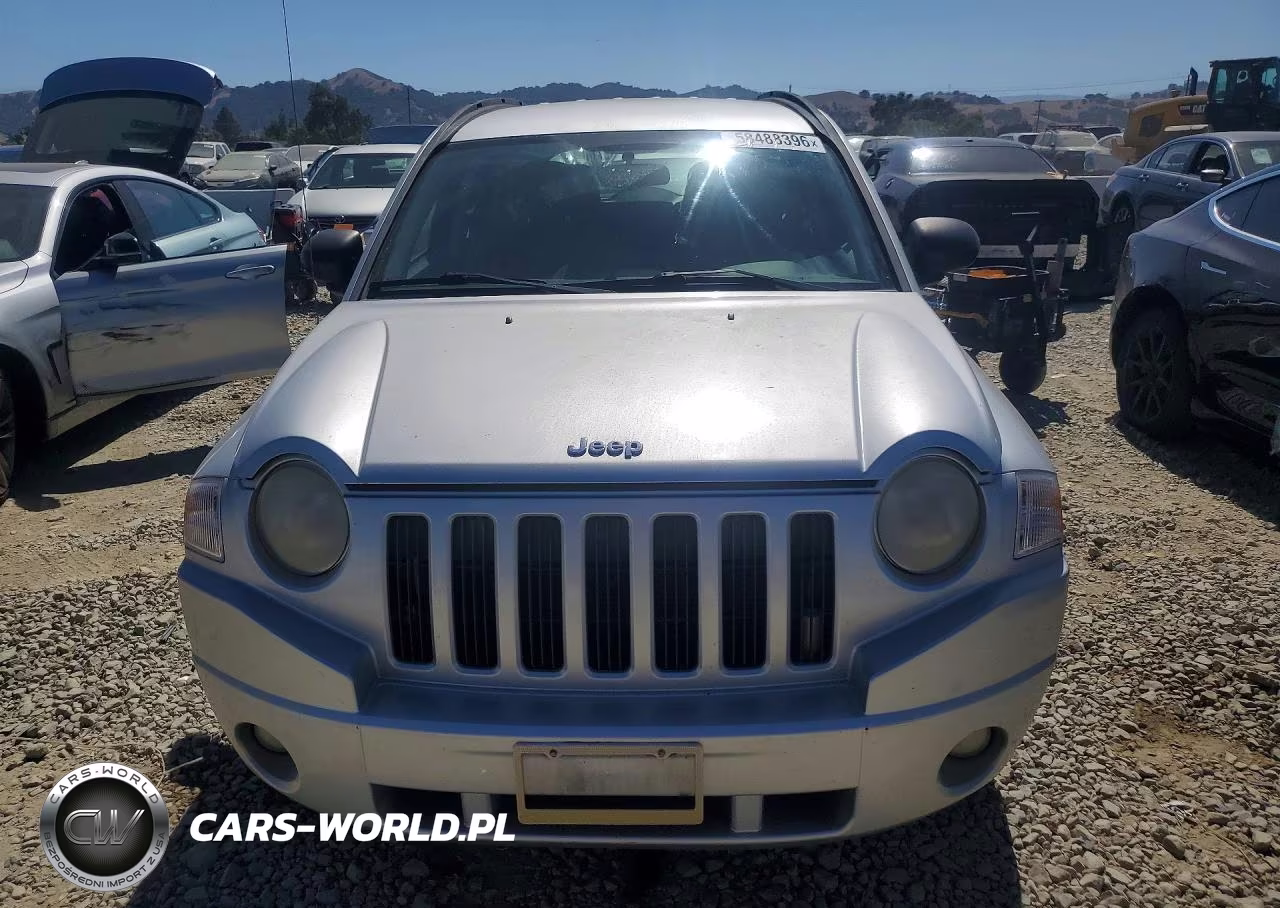 2010 Jeep Compass Sport VIN:1J4NT4FBXAD558391 - 5