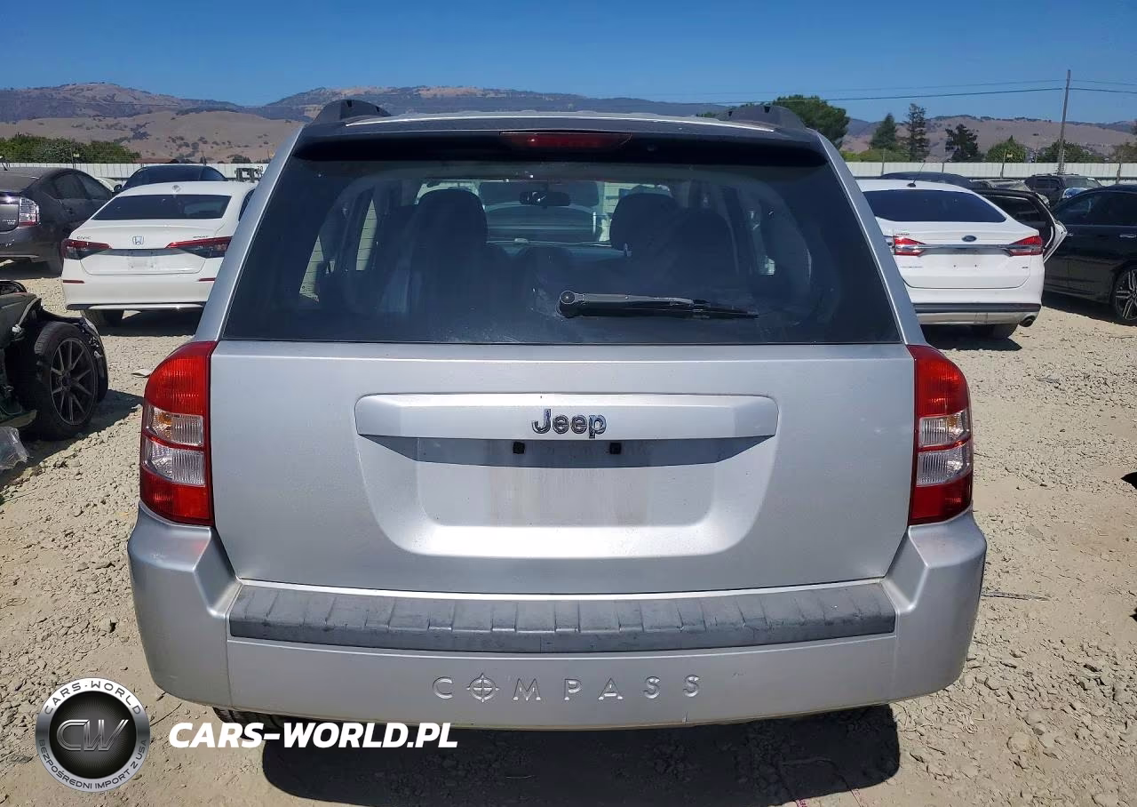 2010 Jeep Compass Sport VIN:1J4NT4FBXAD558391 - 6