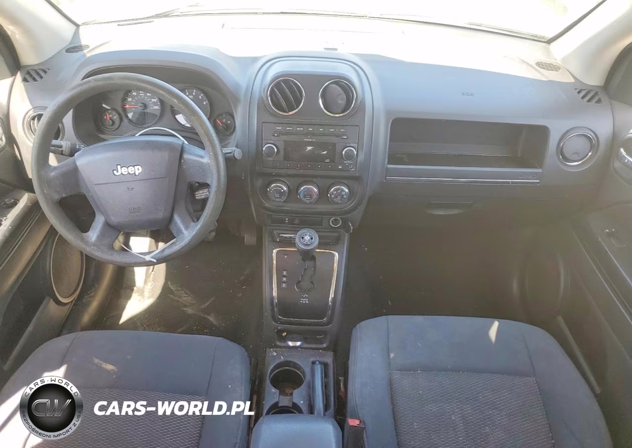 2010 Jeep Compass Sport VIN:1J4NT4FBXAD558391 - 8