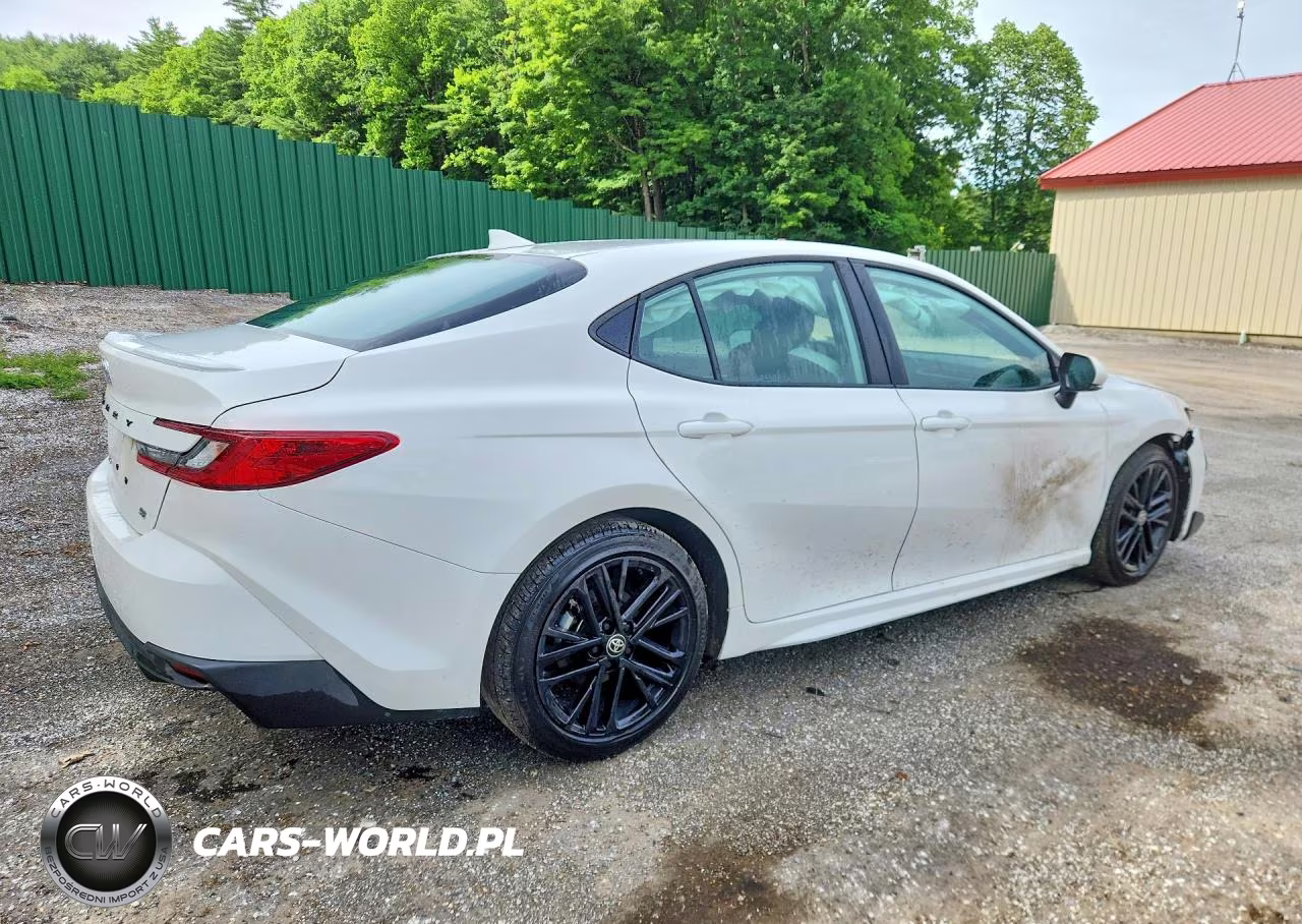 2026 Toyota Camry Se VIN:4T1DAACK2TU266775 - 3