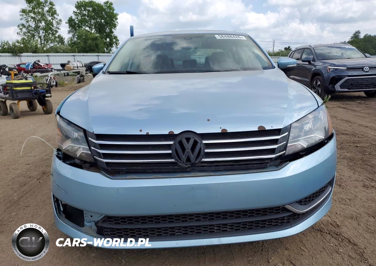 2013 Volkswagen Passat Se VIN:1VWBH7A31DC030886 - 5