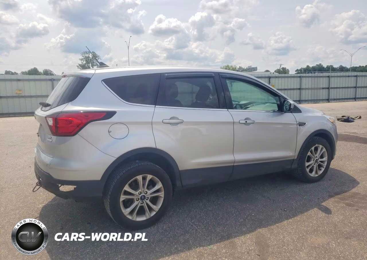 2019 Ford Escape Se VIN:1FMCU0GD1KUA74741 - 3
