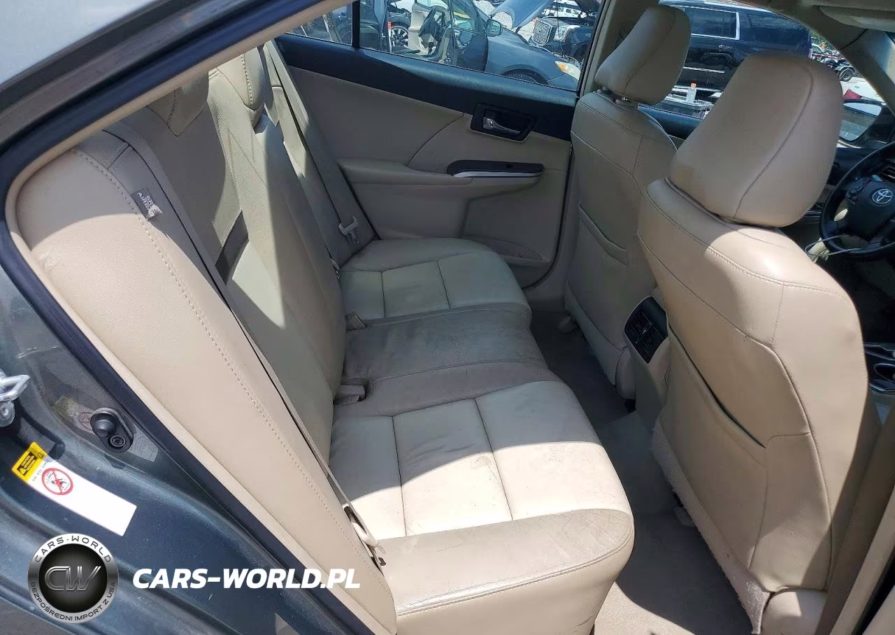 2012 Toyota Camry Xle VIN:4T4BF1FK4CR268084 - 10