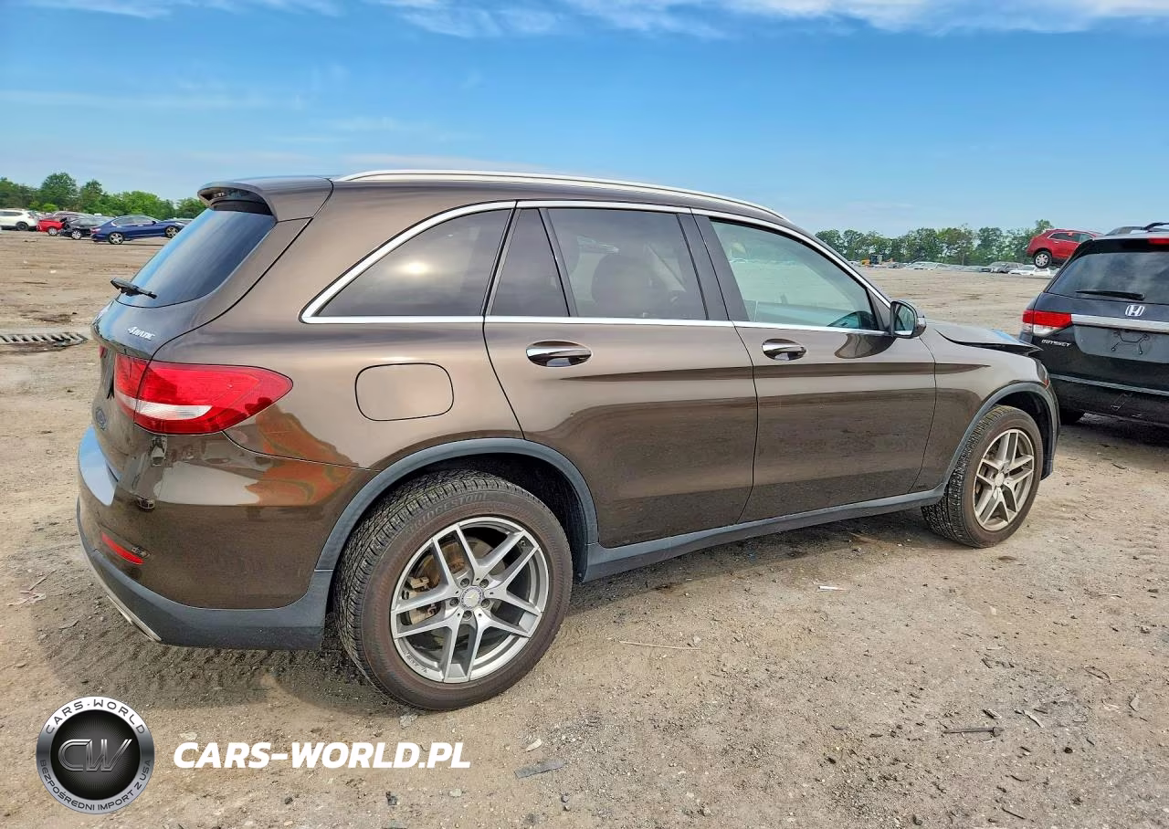 2016 Mercedes-Benz Glc 300 4Matic VIN:WDC0G4KB3GF070322 - 3