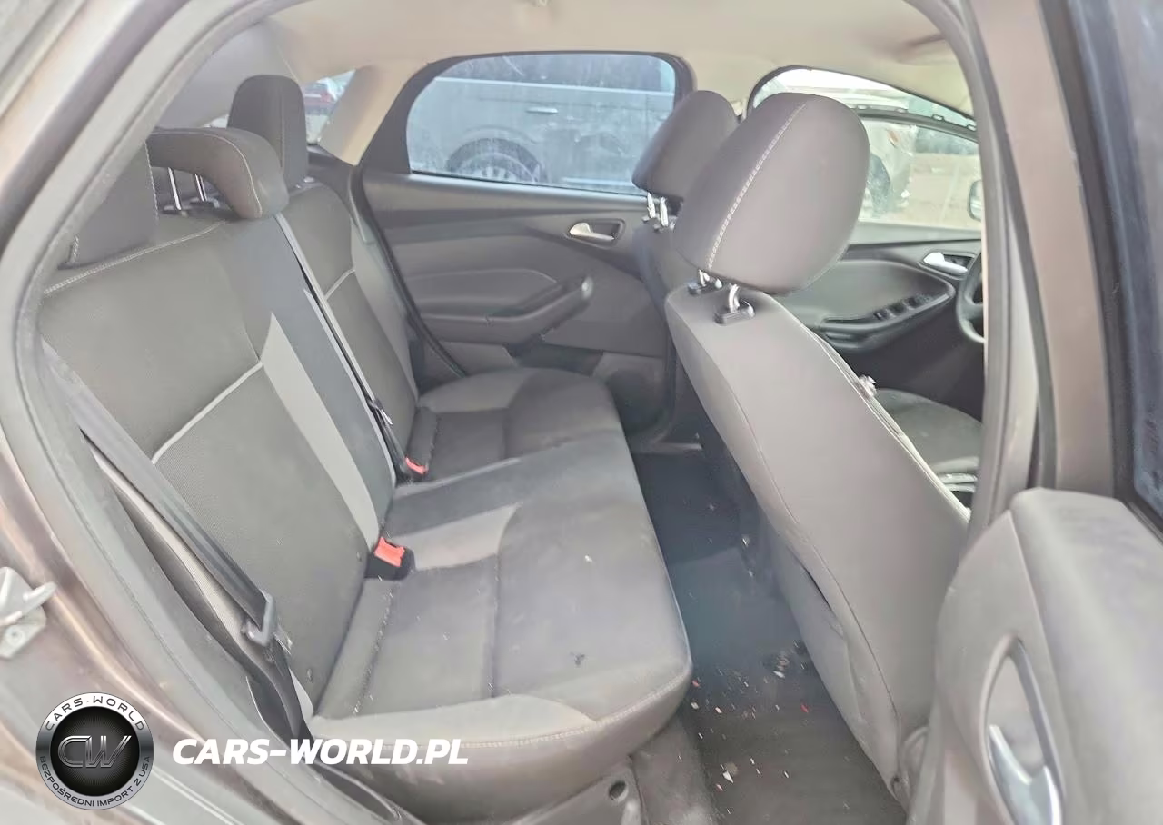 2014 Ford Focus Se VIN:1FADP3F24EL144427 - 10