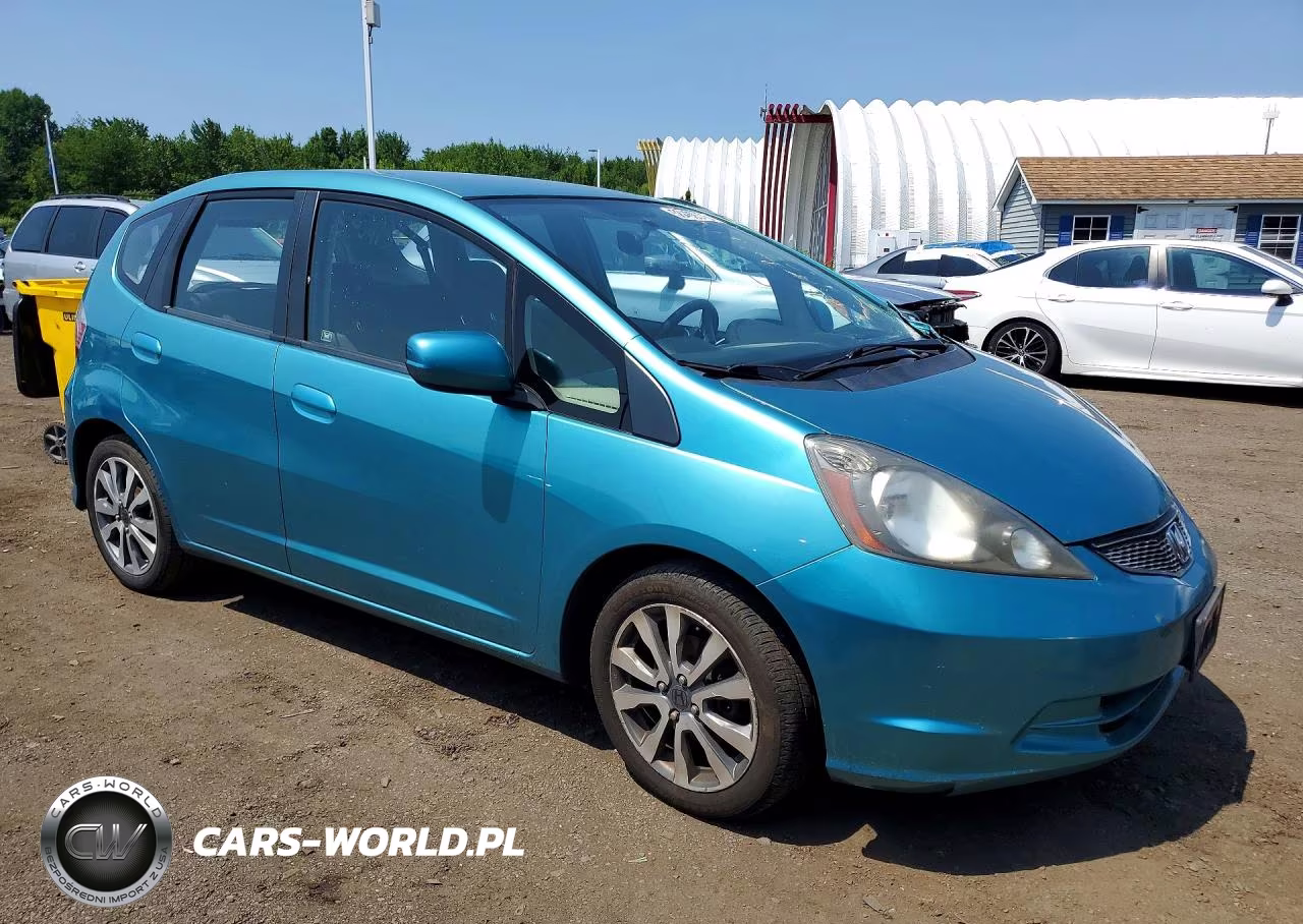 2013 Honda Fit VIN:JHMGE8H31DC021732 - 4