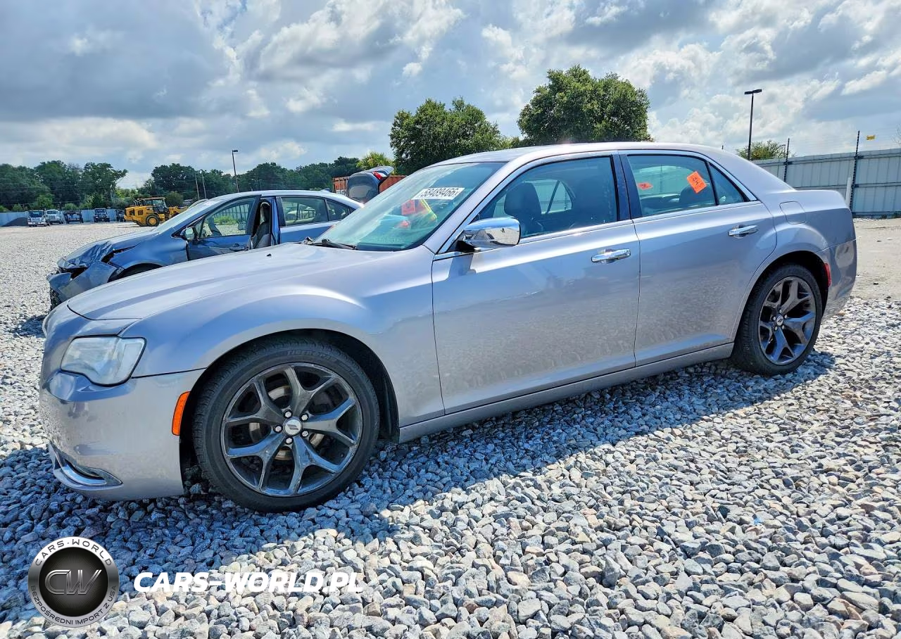 2016 Chrysler 300C