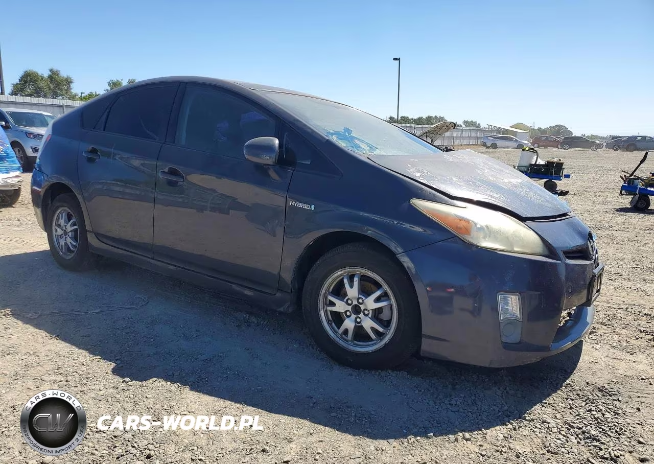 2010 Toyota Prius VIN:JTDKN3DU3A0110759 - 4