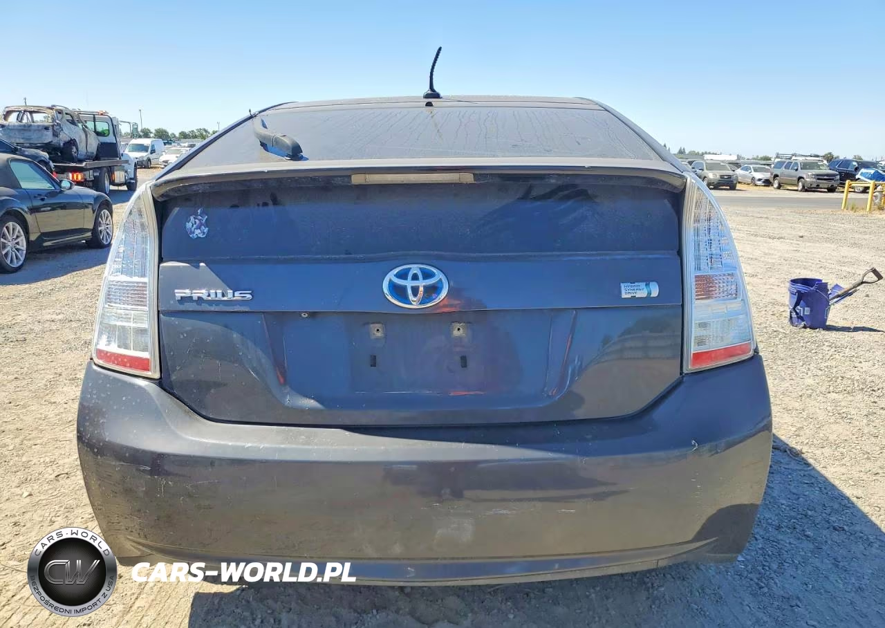 2010 Toyota Prius VIN:JTDKN3DU3A0110759 - 6