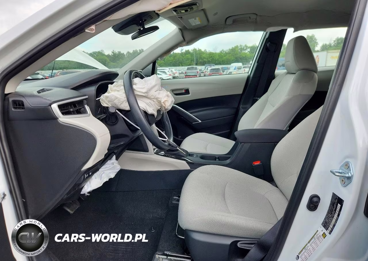 2025 Toyota Corolla Cross L VIN:7MUAAABG5SV130332 - 7