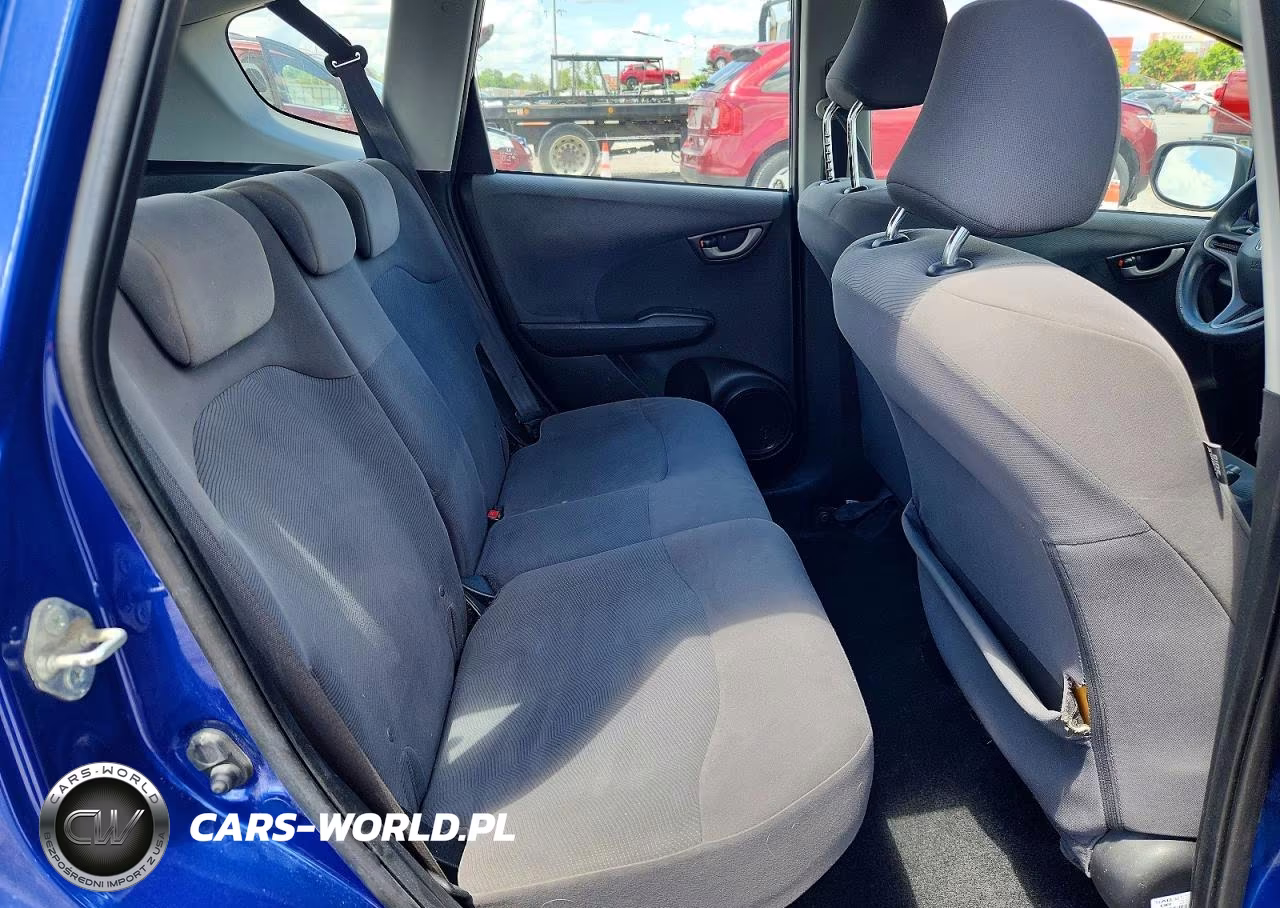2010 Honda Fit VIN:JHMGE8G2XAS000095 - 10