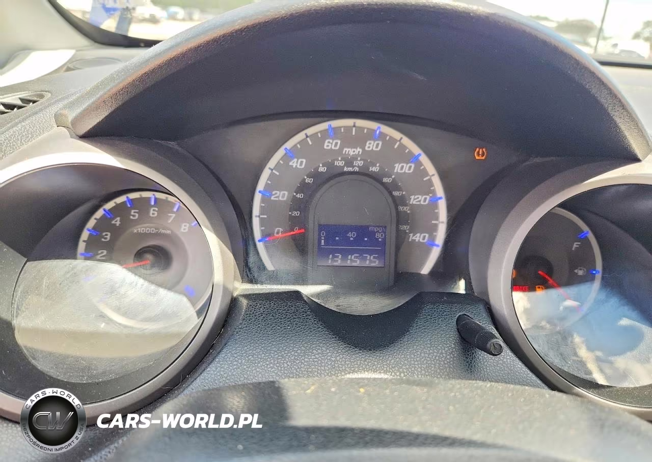 2010 Honda Fit VIN:JHMGE8G2XAS000095 - 9