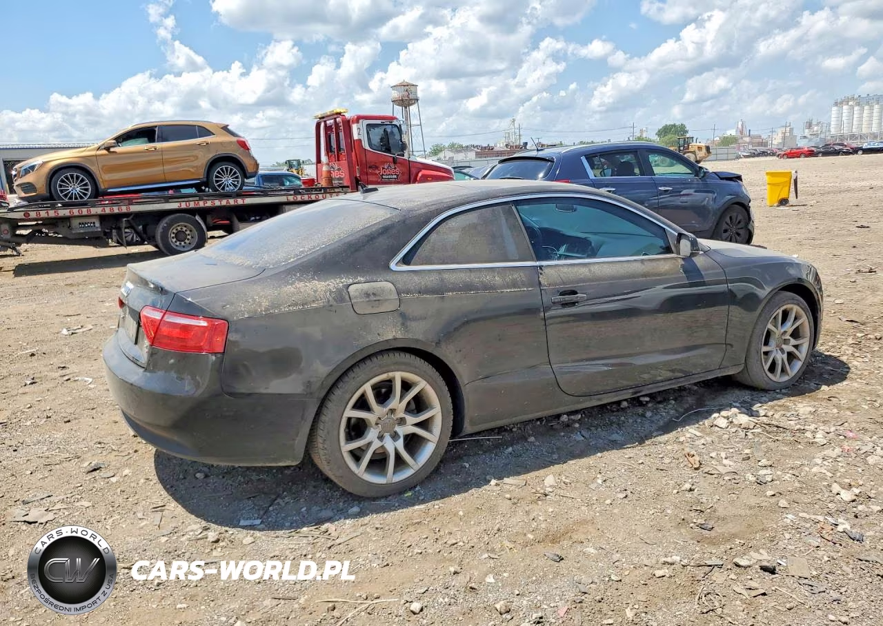 2011 Audi A5 Premium VIN:WAUCFAFR5BA041175 - 3