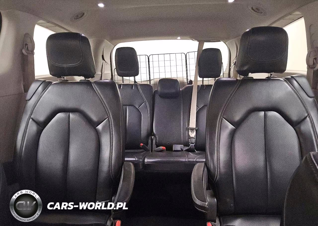 2020 Chrysler Voyager Lxi VIN:2C4RC1DG8LR264640 - 10