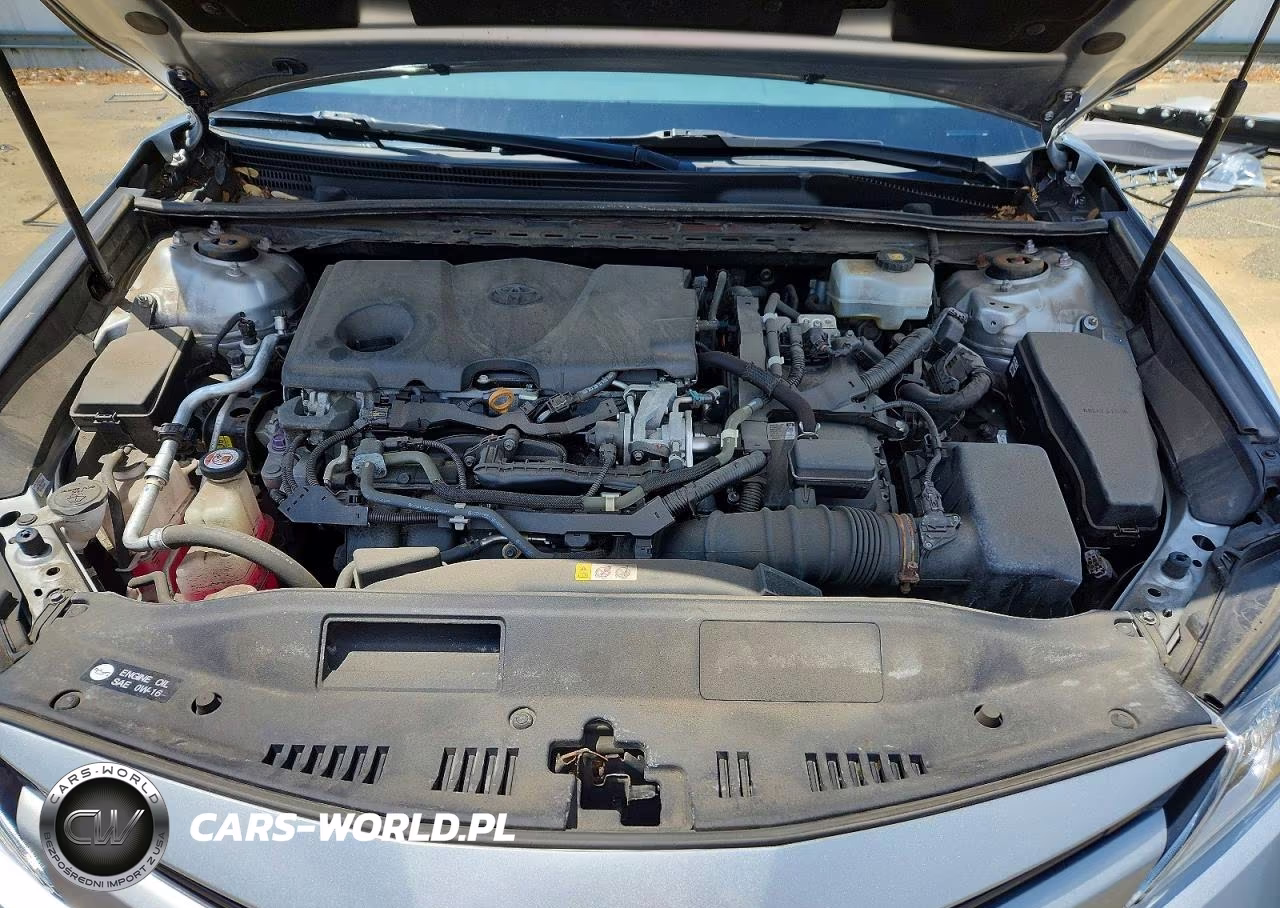 2018 Toyota Camry Le VIN:4T1B31HK1JU504574 - 11