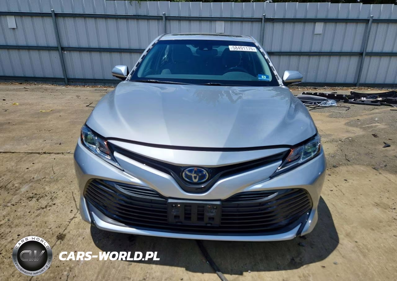 2018 Toyota Camry Le VIN:4T1B31HK1JU504574 - 5