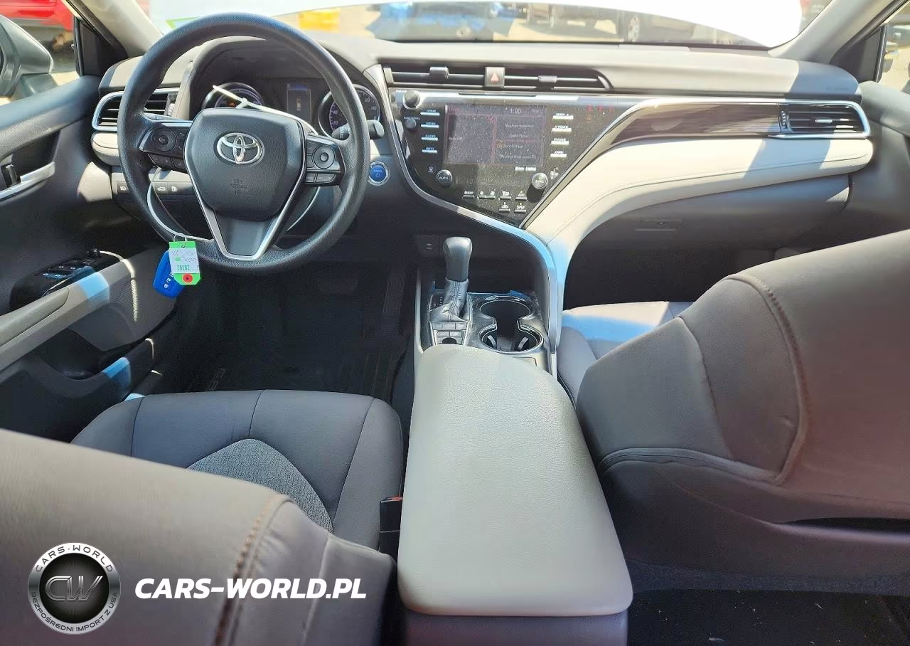 2018 Toyota Camry Le VIN:4T1B31HK1JU504574 - 8