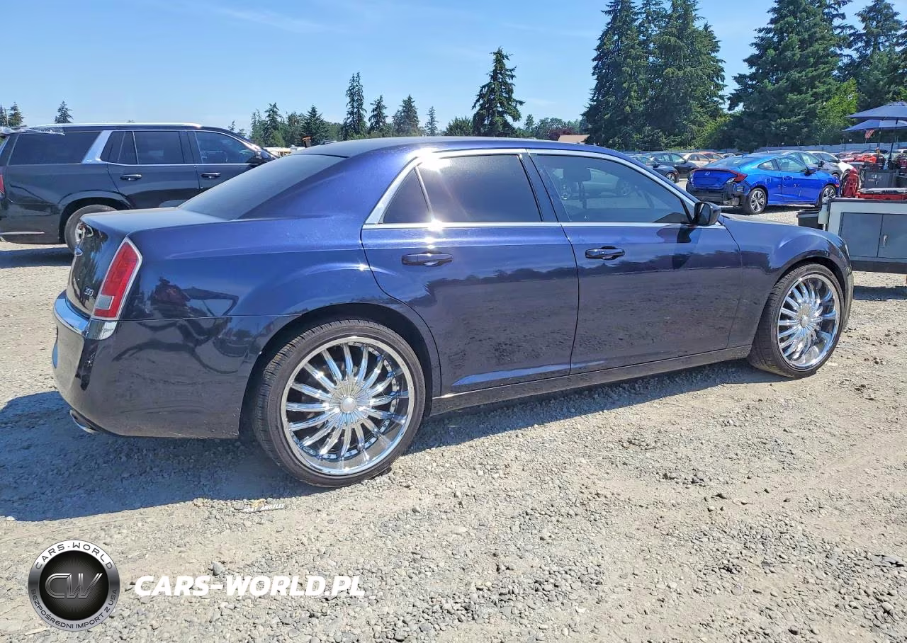 2012 Chrysler 300 VIN:2C3CCAAG8CH129890 - 3