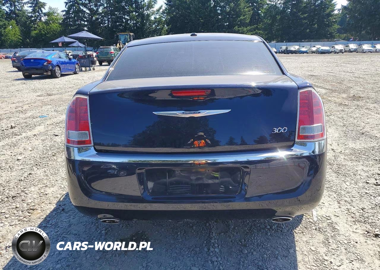 2012 Chrysler 300 VIN:2C3CCAAG8CH129890 - 6