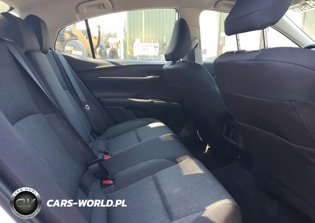 2026 Toyota Camry Le VIN:4T1DAACK4TU307164 - 10