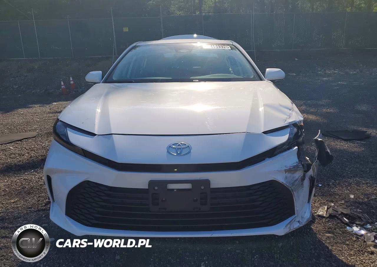 2026 Toyota Camry Le VIN:4T1DAACK4TU307164 - 5