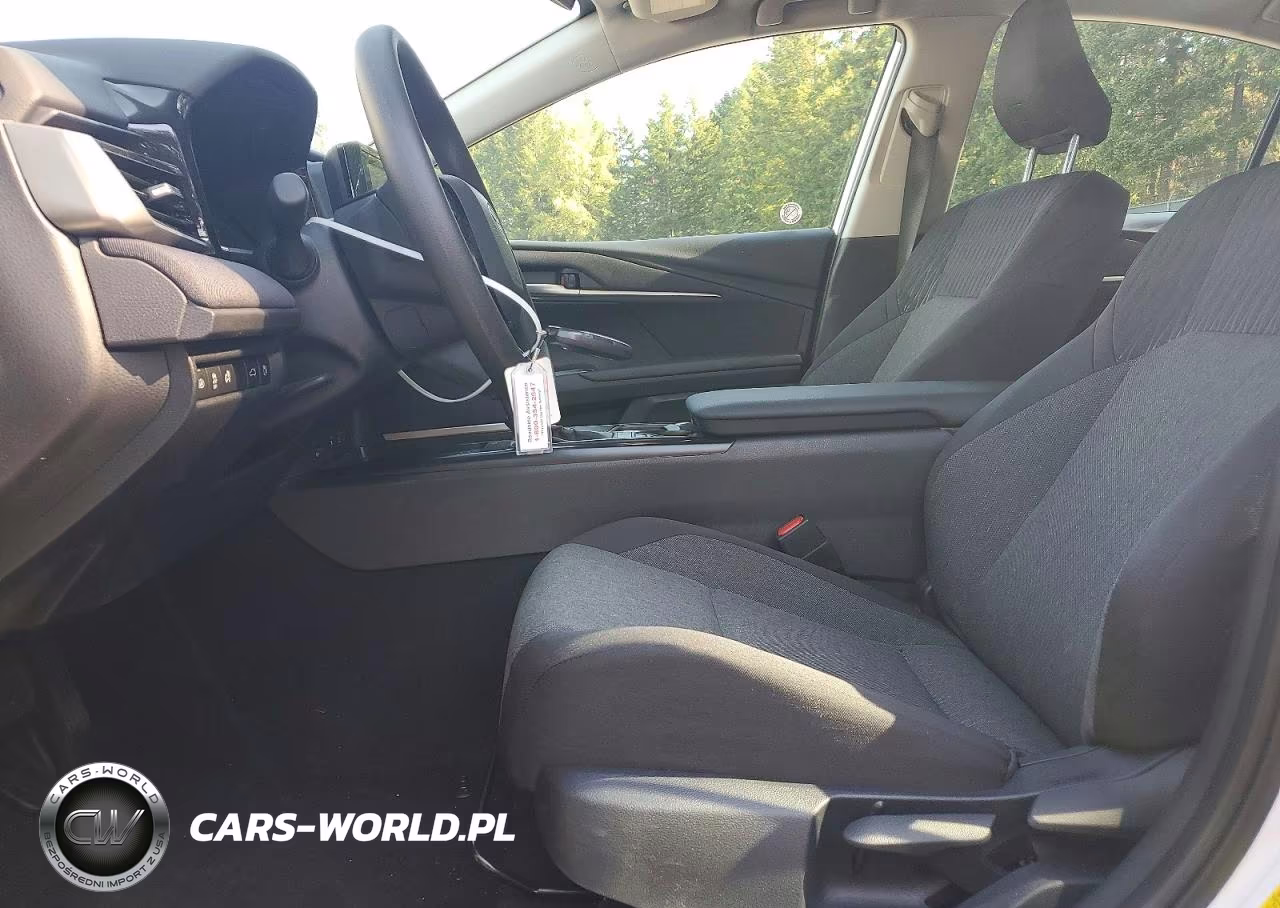 2026 Toyota Camry Le VIN:4T1DAACK4TU307164 - 7
