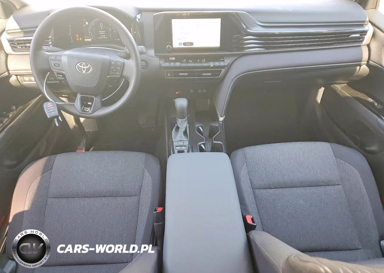 2026 Toyota Camry Le VIN:4T1DAACK4TU307164 - 8