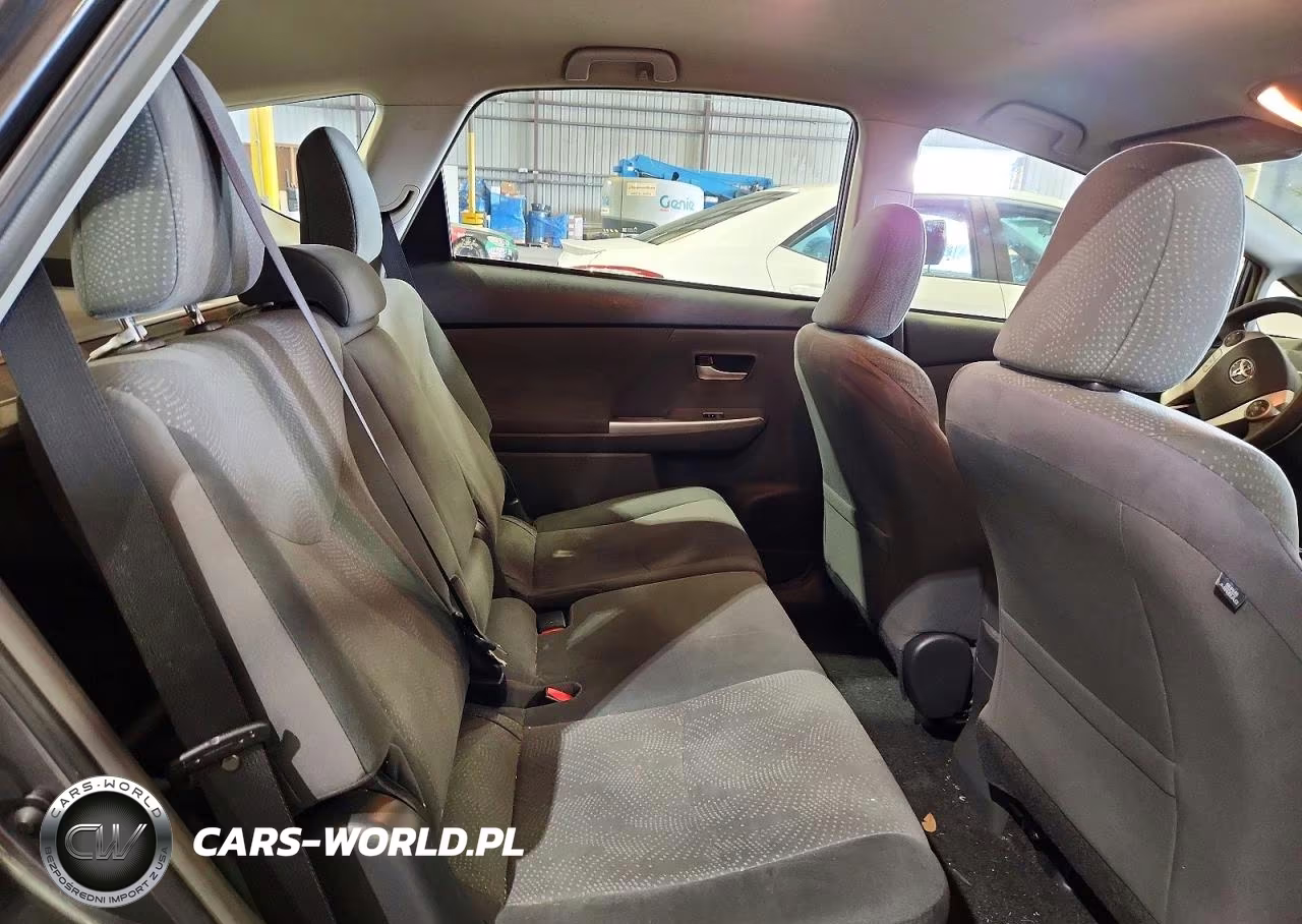 2013 Toyota Prius V Three VIN:JTDZN3EU9D3221395 - 10