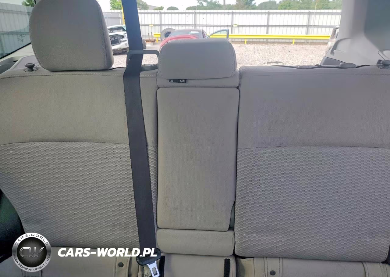 2016 Subaru Forester 2.5I Premium VIN:JF2SJADC4GH498670 - 10