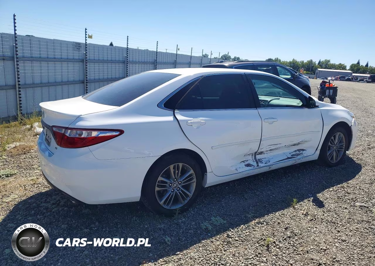 2017 Toyota Camry Se VIN:4T1BF1FK0HU273333 - 3