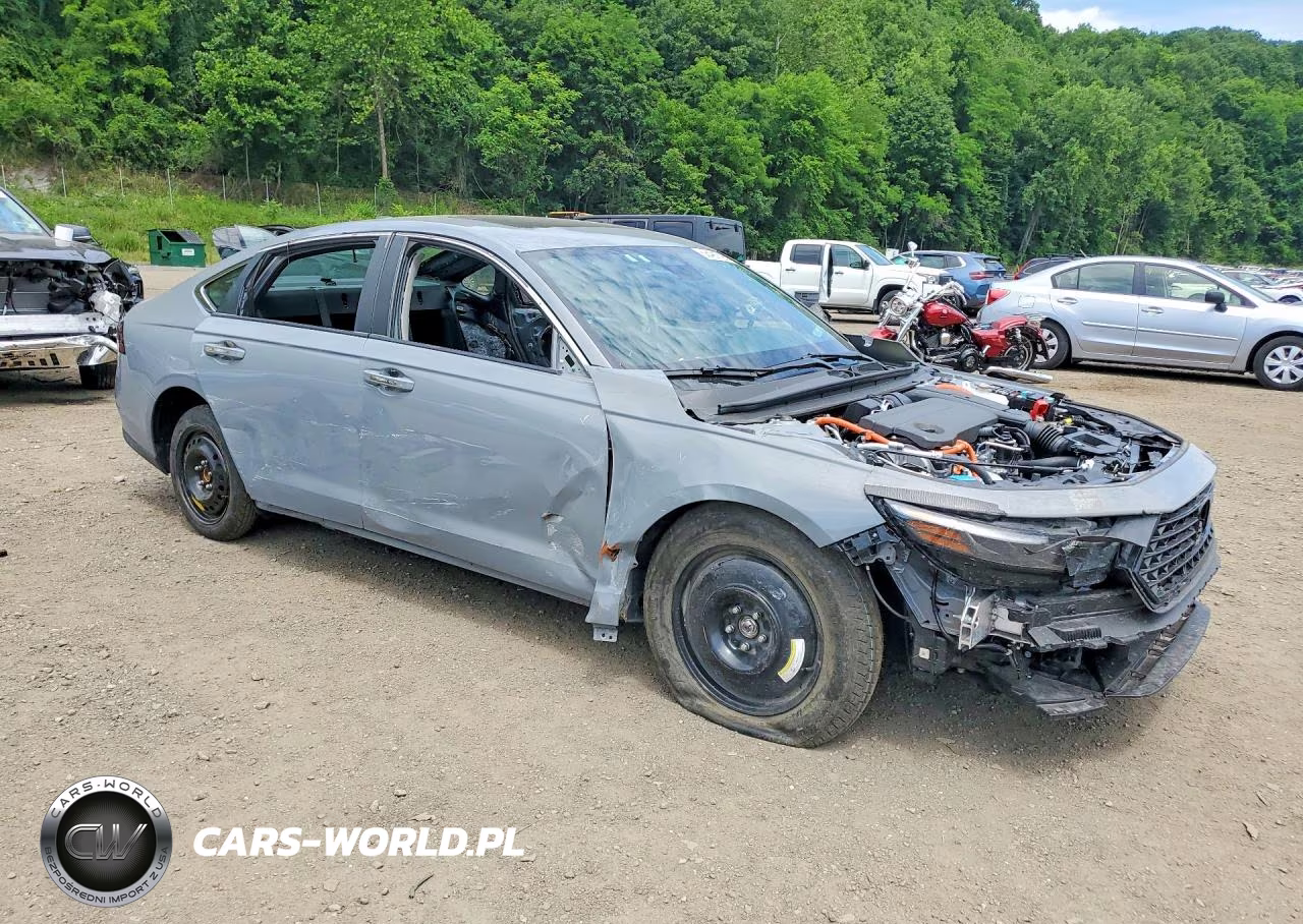 2025 Honda Accord Touring Hybrid VIN:1HGCY2F82SA067552 - 4