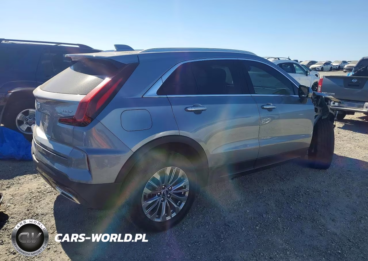2025 Cadillac Xt4 Premium Luxury VIN:1GYFZCR48SF138578 - 3