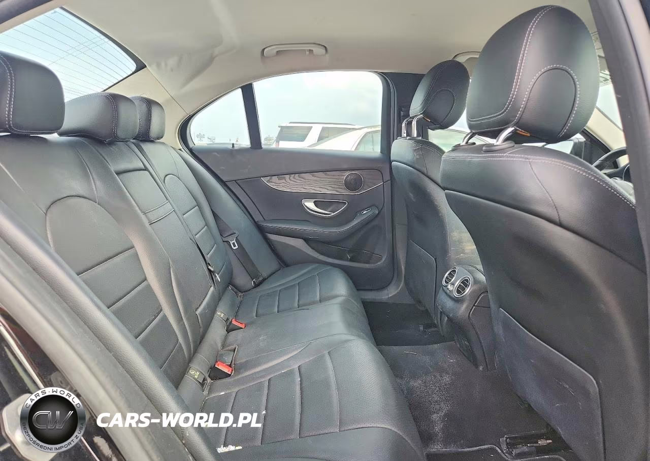 2017 Mercedes-Benz C 300 VIN:55SWF4JBXHU233203 - 10