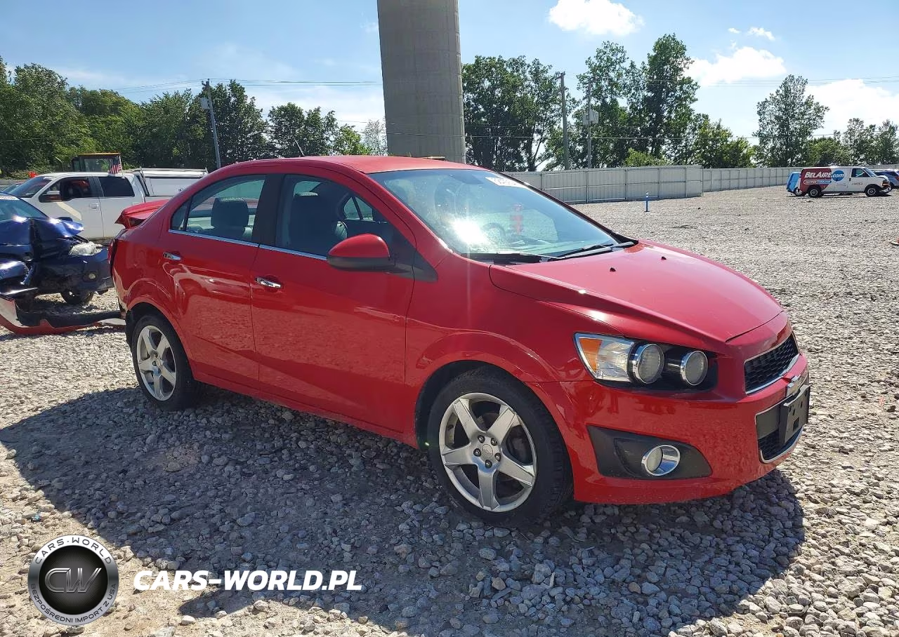 2013 Chevrolet Sonic Ltz VIN:1G1JE5SH6D4165743 - 4
