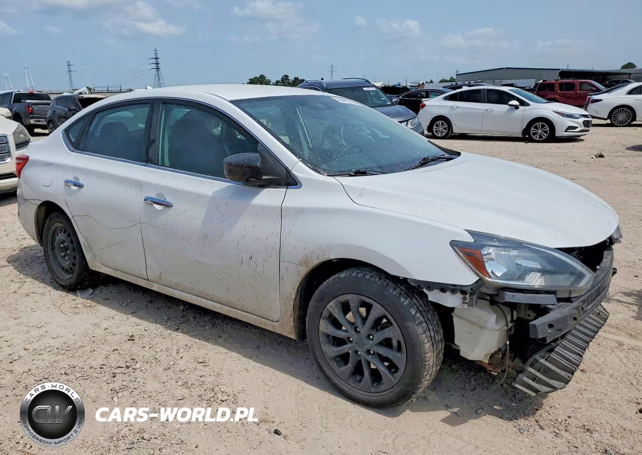 2018 Nissan Sentra S VIN:3N1AB7AP6JY300364 - 5