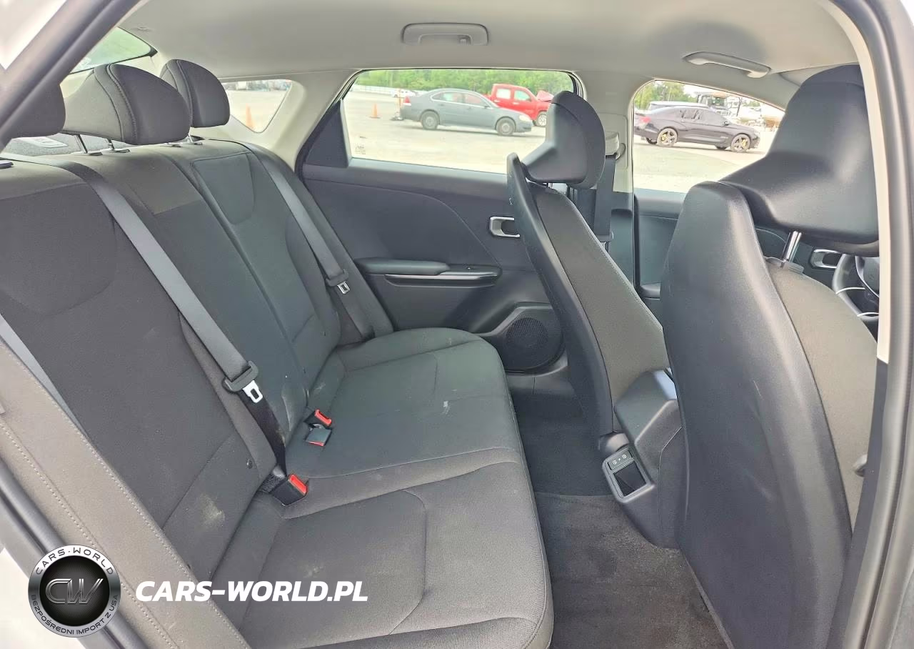 2026 Kia K4 Lxs VIN:3KPFT4DE8TE322086 - 10