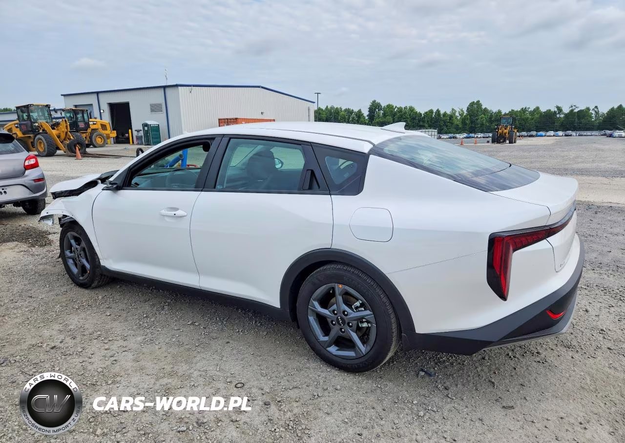 2026 Kia K4 Lxs VIN:3KPFT4DE8TE322086 - 2
