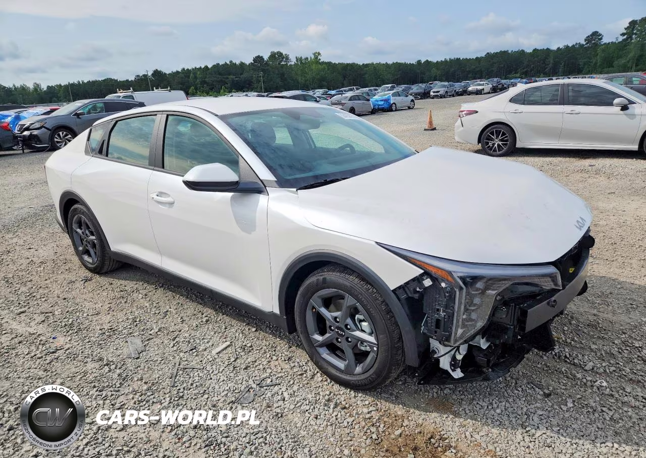 2026 Kia K4 Lxs VIN:3KPFT4DE8TE322086 - 4