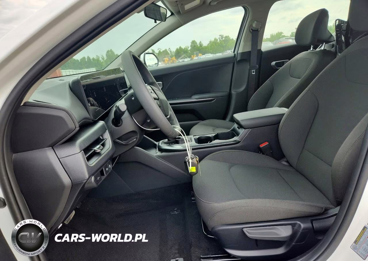 2026 Kia K4 Lxs VIN:3KPFT4DE8TE322086 - 7