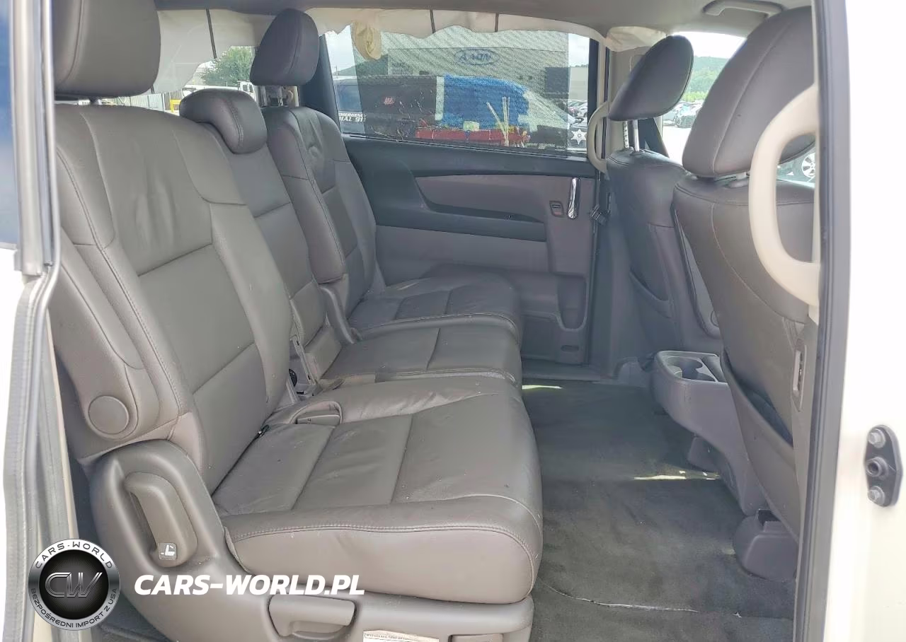 2016 Honda Odyssey Touring VIN:5FNRL5H99GB053242 - 11