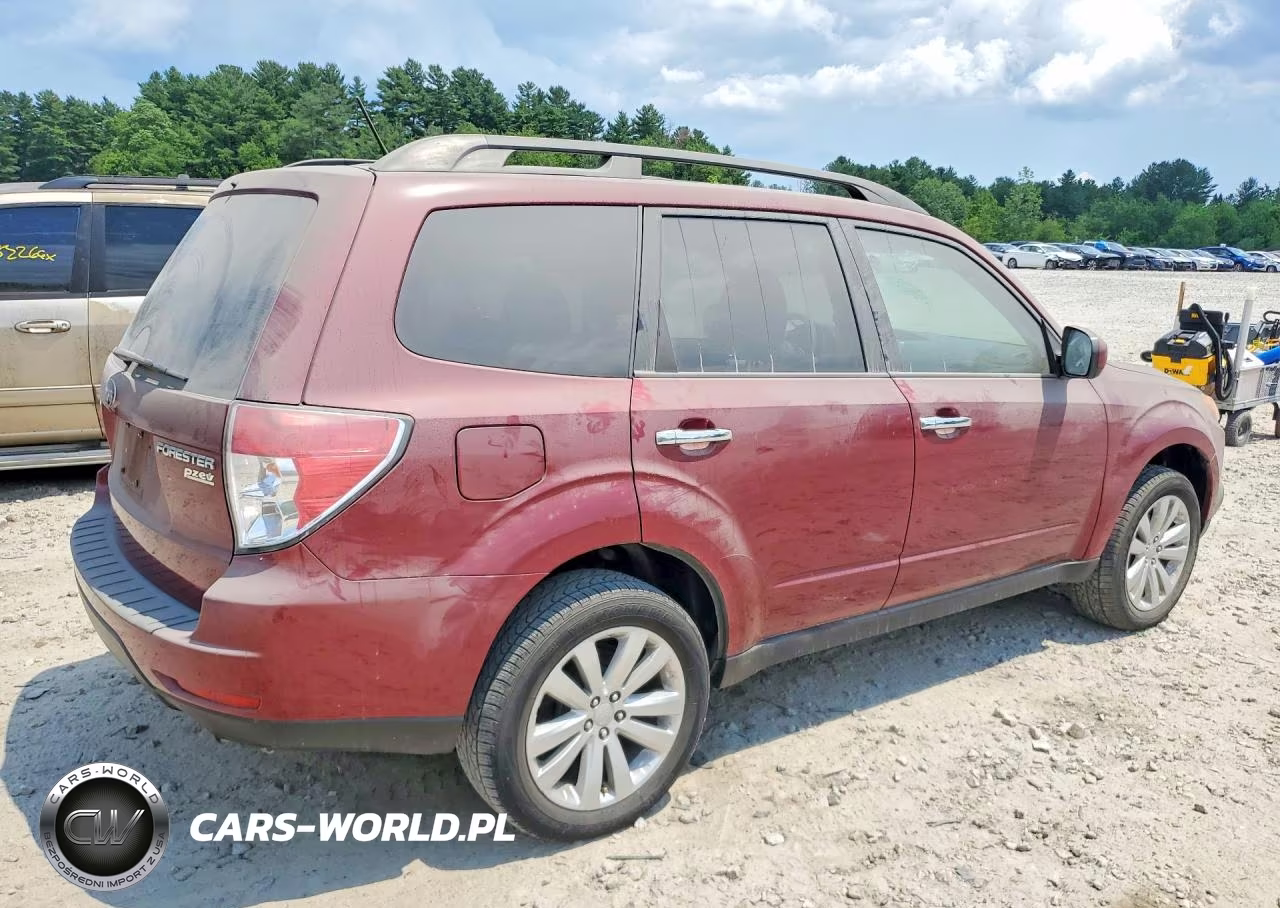 2011 Subaru Forester 2.5X Premium VIN:JF2SHADC3BH749456 - 3