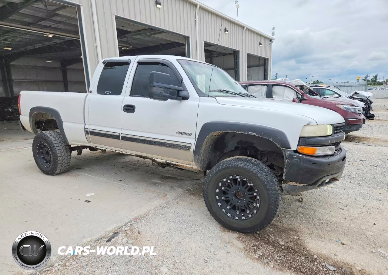 2000 Chevrolet Silverado K1500 VIN:1GCEK19T4YE335277 - 4