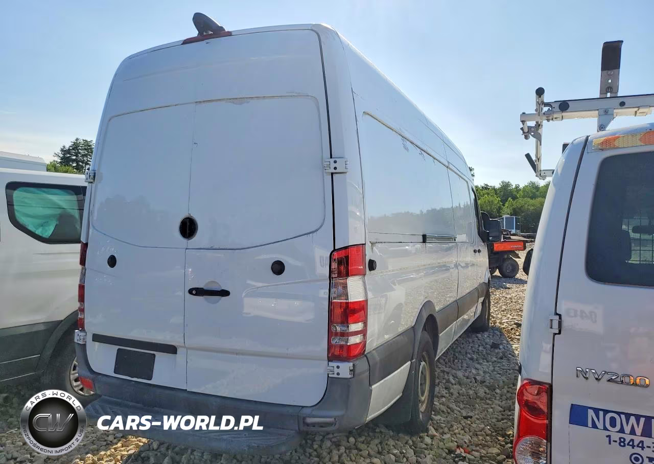 2018 Mercedes-Benz Sprinter 2500 VIN:WD3PE8CD1JP617844 - 3
