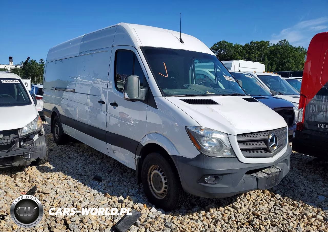 2018 Mercedes-Benz Sprinter 2500 VIN:WD3PE8CD1JP617844 - 4