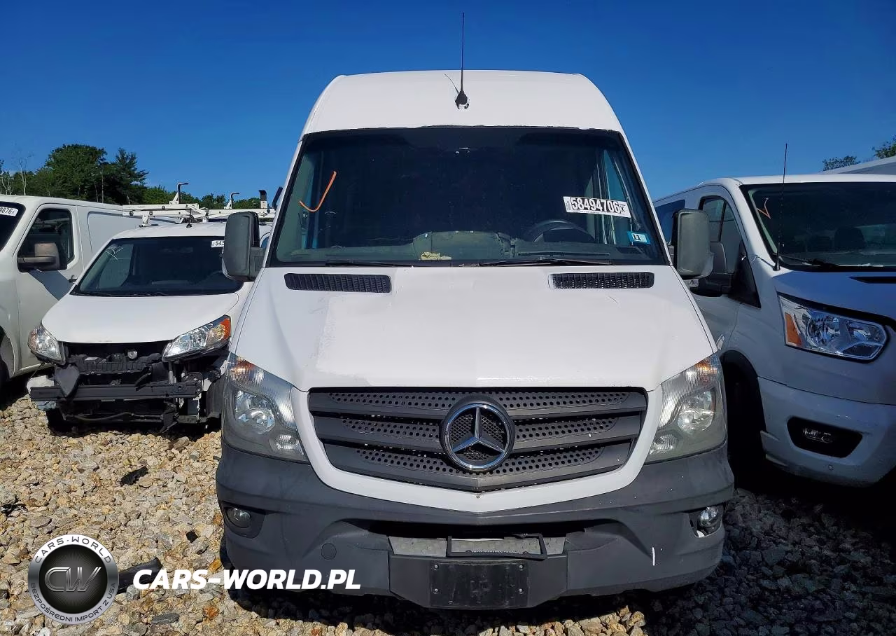 2018 Mercedes-Benz Sprinter 2500 VIN:WD3PE8CD1JP617844 - 5