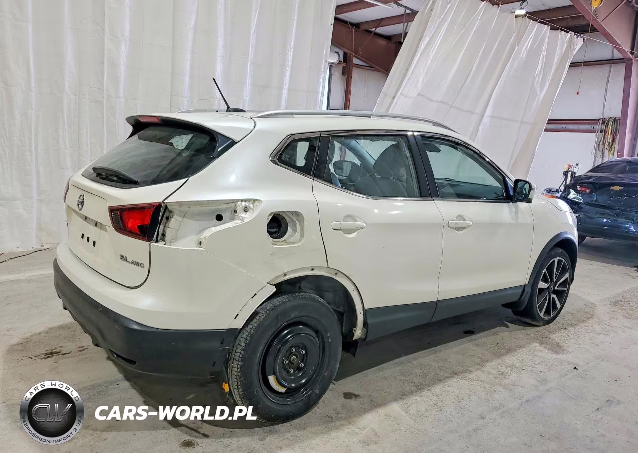 2018 Nissan Rogue Sport Sl VIN:JN1BJ1CR2JW600218 - 3