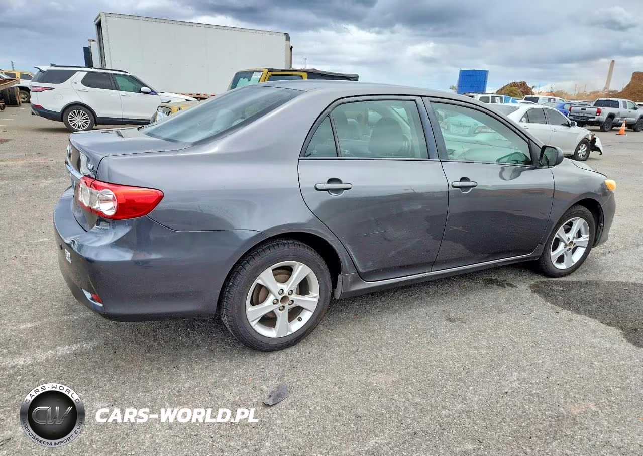 2011 Toyota Corolla VIN:2T1BU4EEXBC657194 - 3