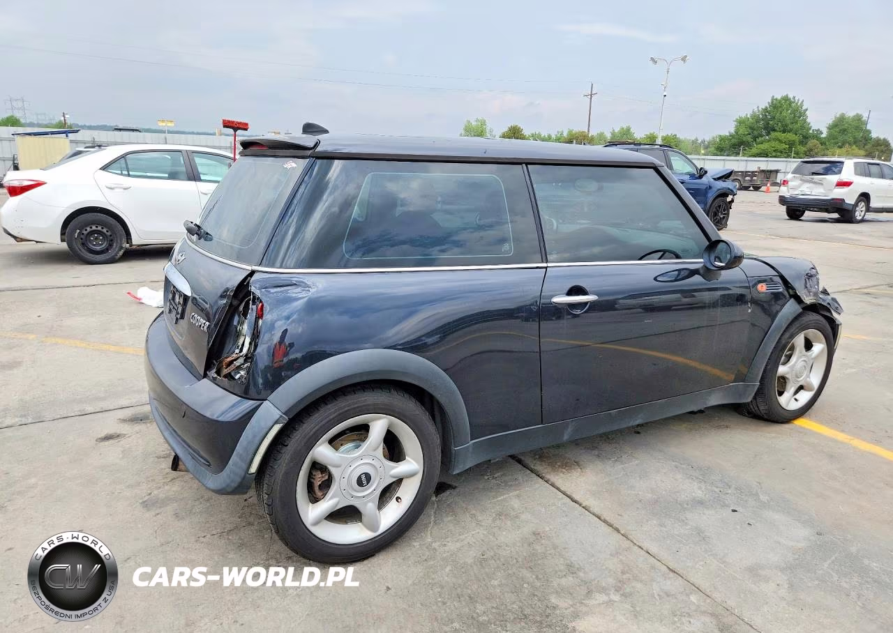 2006 Mini Cooper VIN:WMWRC33516TK64999 - 3