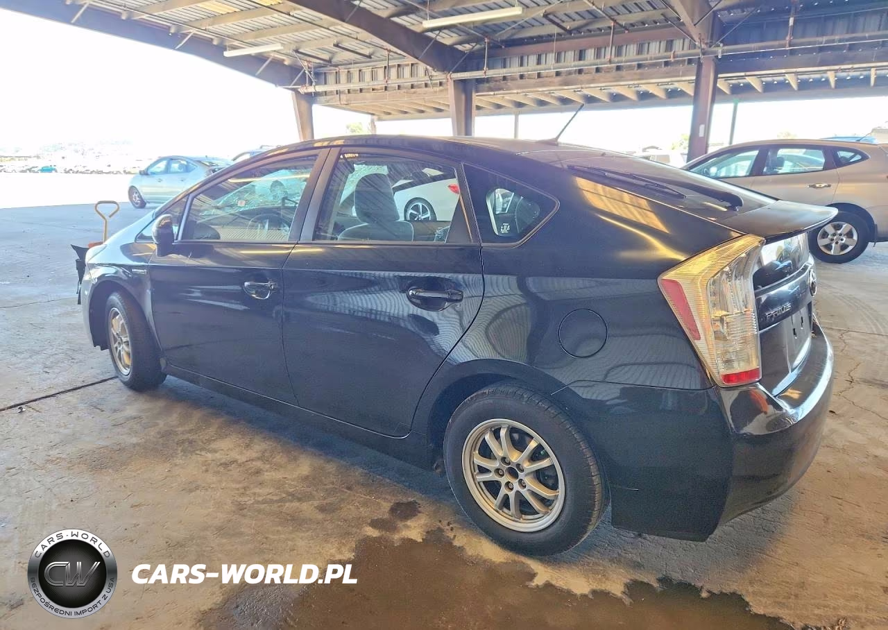 2011 Toyota Prius Three VIN:JTDKN3DU3B1389819 - 2