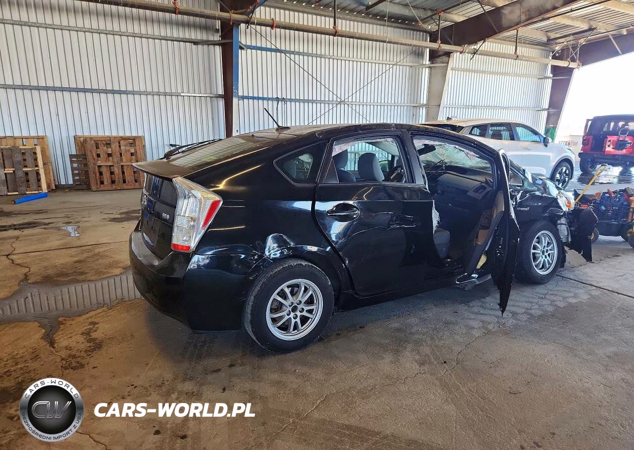 2011 Toyota Prius Three VIN:JTDKN3DU3B1389819 - 3